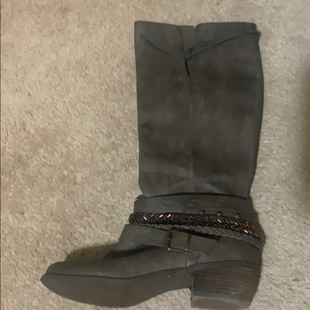 Size 9 Not Rated Boot